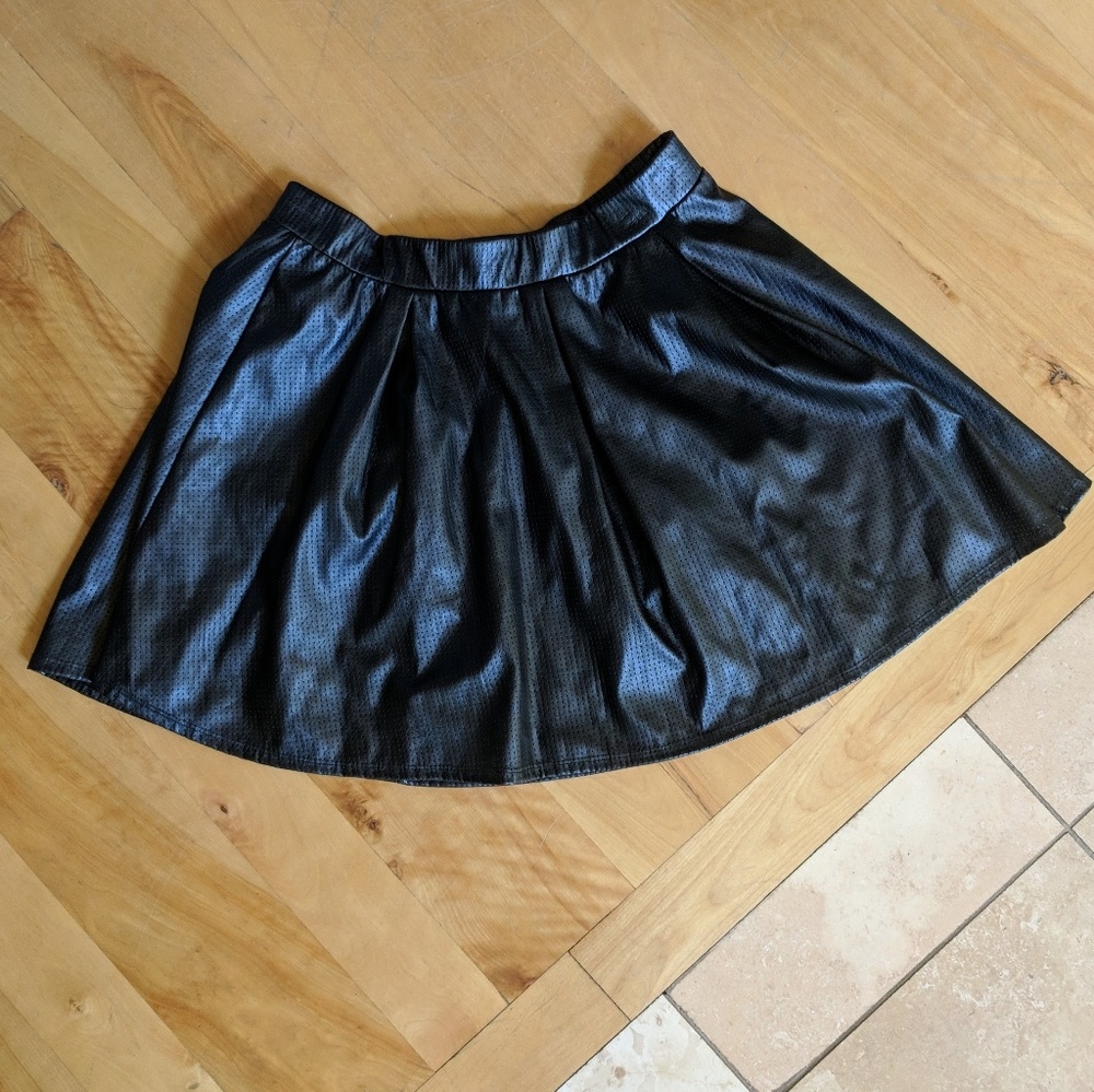 Leather skirt